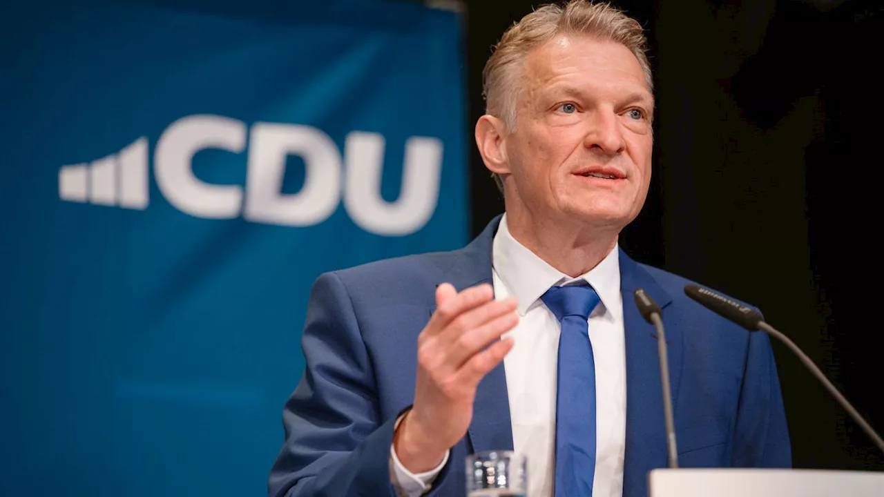 CDU Saarland: Toscani bleibt CDU-Chef und attackiert SPD-Alleinregierung