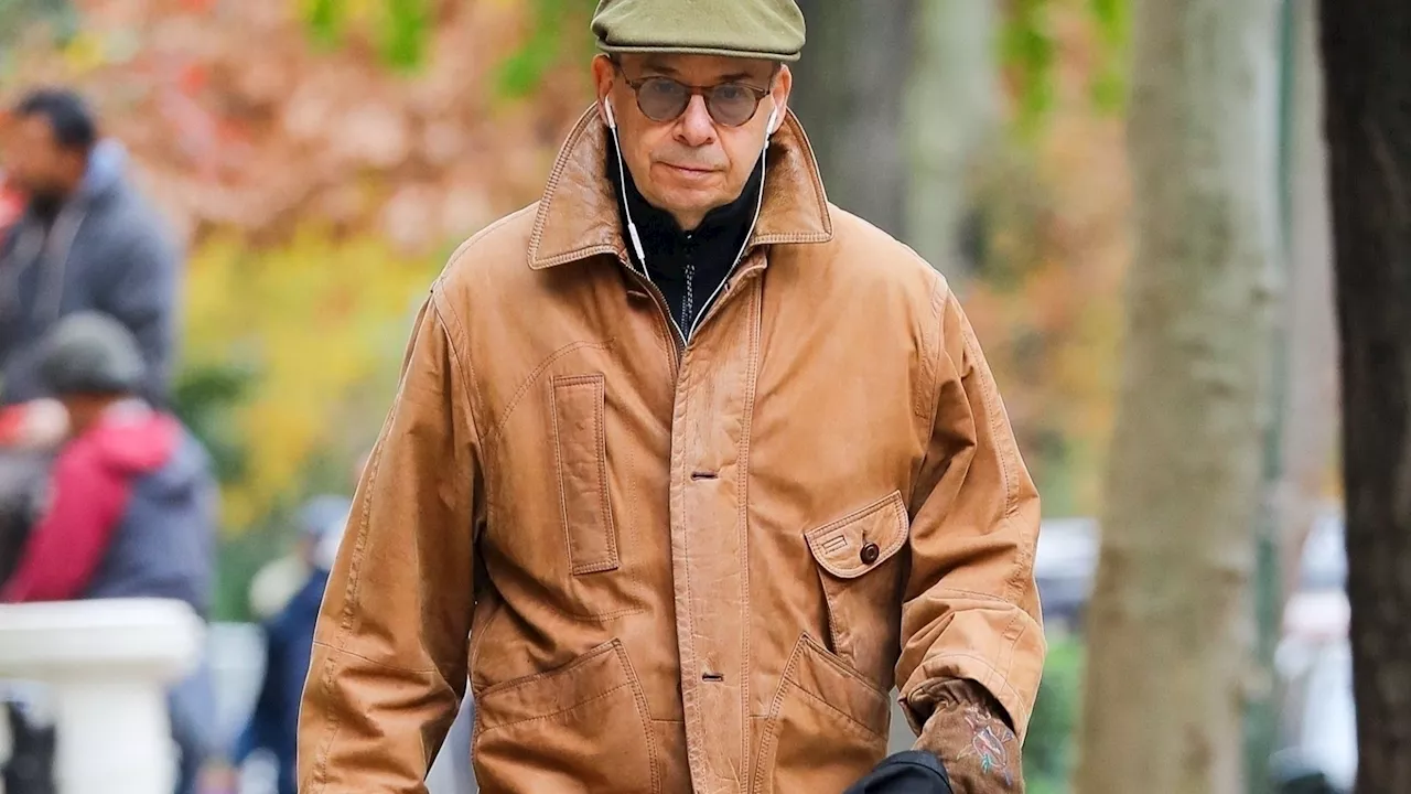 Rarely-seen 80s movie star looks unrecognisable on walk in NYC after turning back on fame...