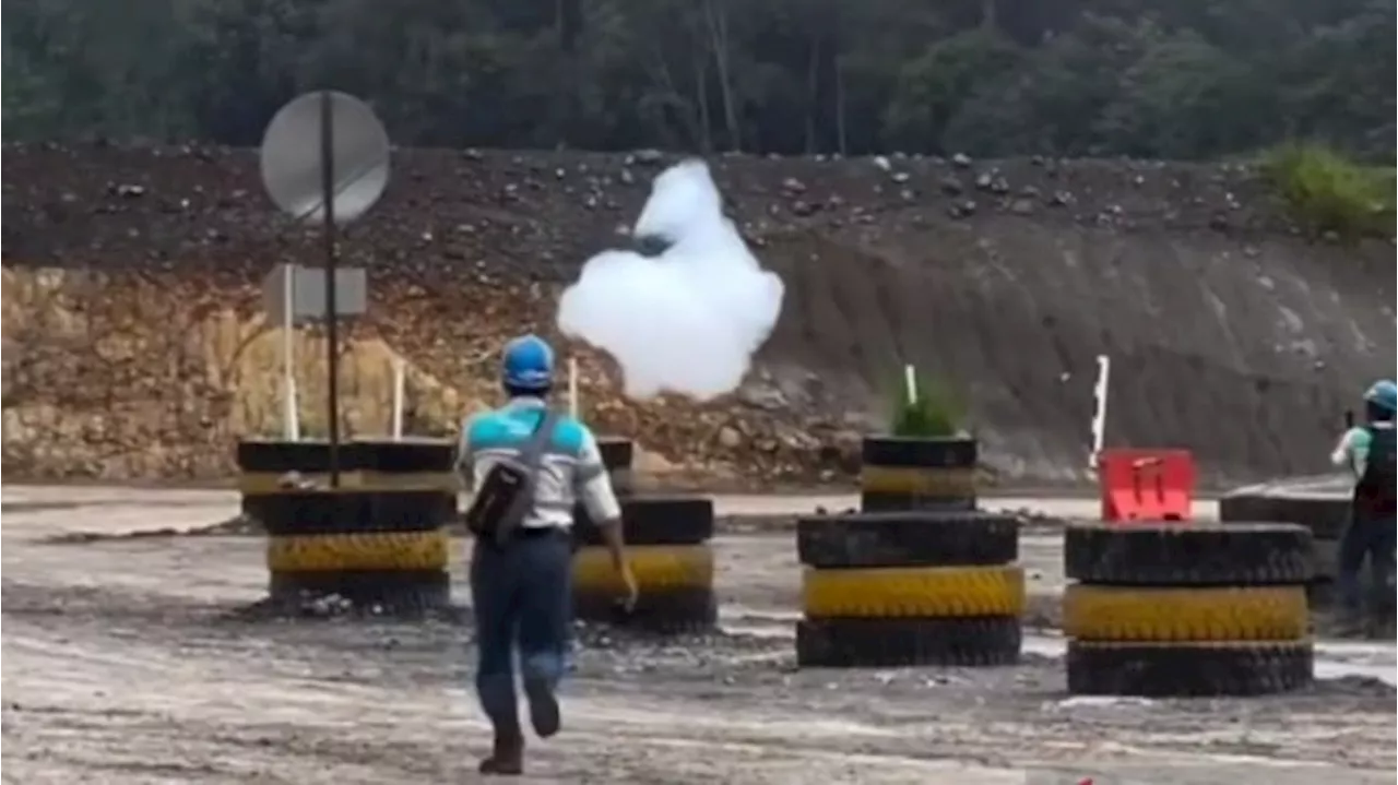 Fenomena Aneh Benda Putih Mengambang dari Langit di Kalteng, Begini Penjelasan BMKG