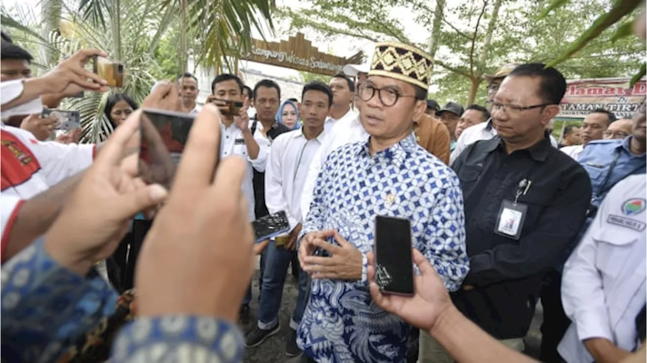 Mendes Kunjungi Tujuan Wisata yang Dikelola BUMDes di Lampung, Begini Pesannya