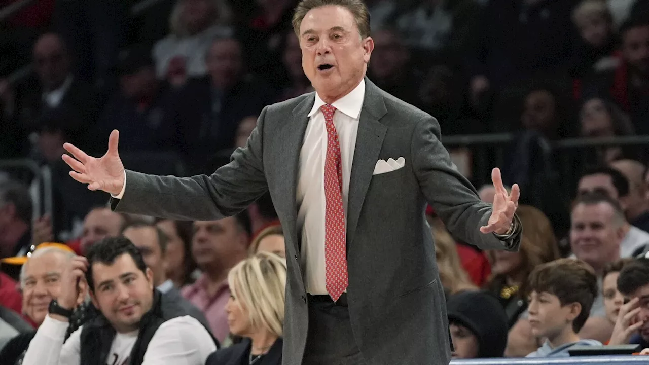 Rick Pitino defeats his son in their latest coaching clash as No. 22 St. John's tops New Mexico