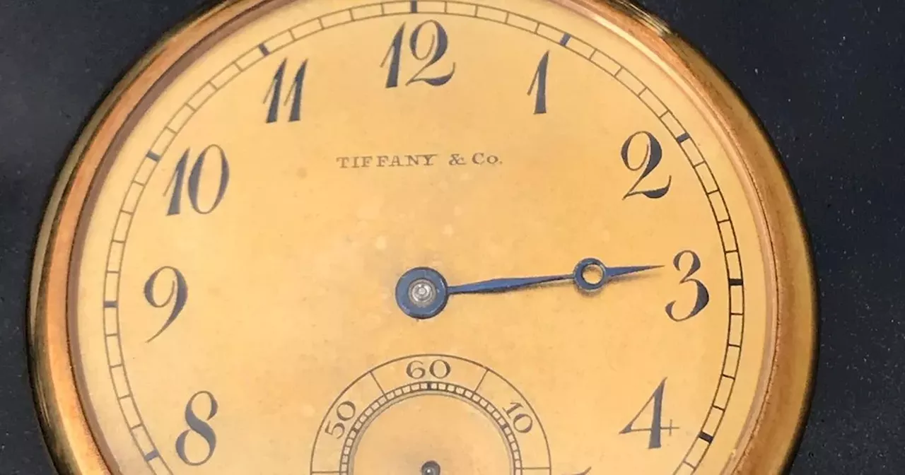 Watch given to captain who saved 700 Titanic passengers sells for £1.56m