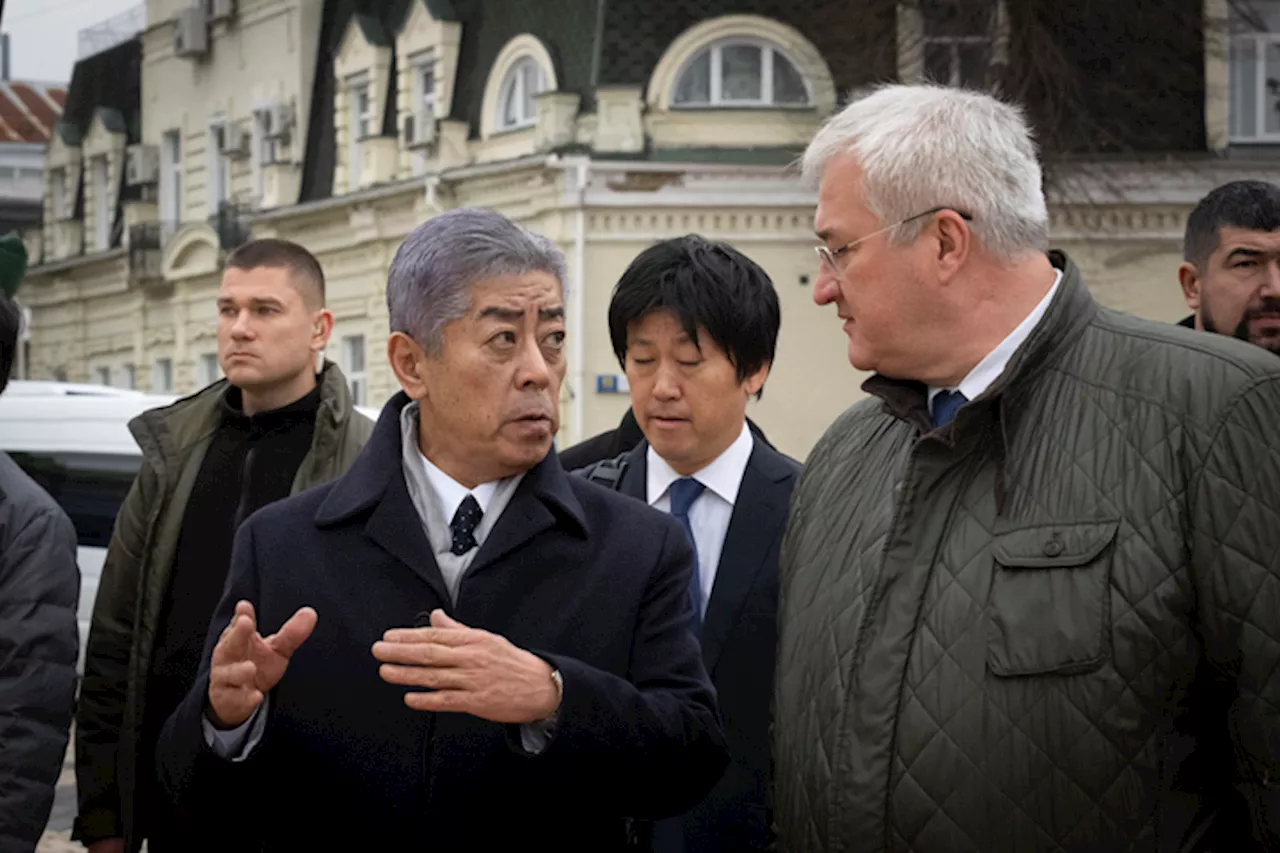 Japan’s foreign minister visits Kyiv as Ukraine battles North Korean troops fighting alongside Russian army