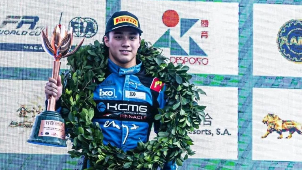 Noel León, primer mexicano en subirse al podio en el GP de Macao