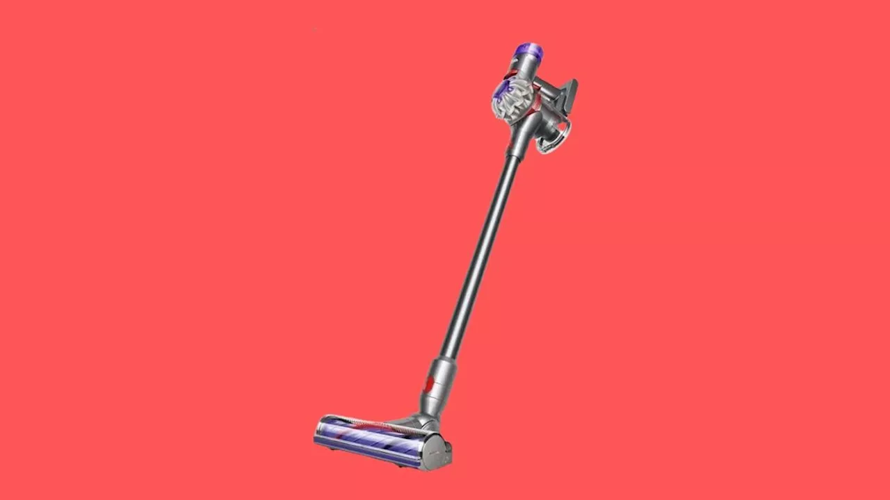 Moins cher sur ce site l’aspirateur balai sans fil Dyson V8 est à saisir au plus vite