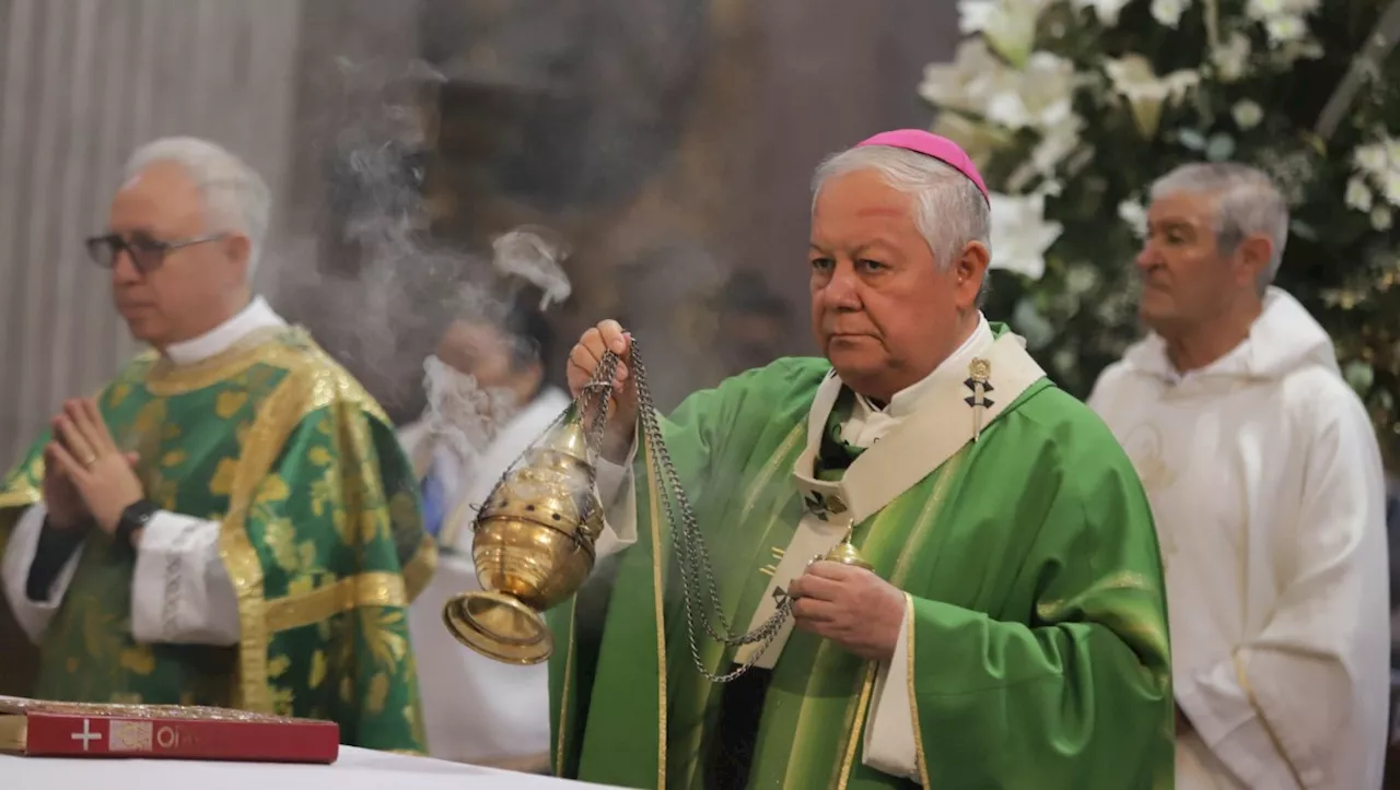 Arzobispo de Puebla pide que Dios 'venga a poner paz a México' en misa dominical