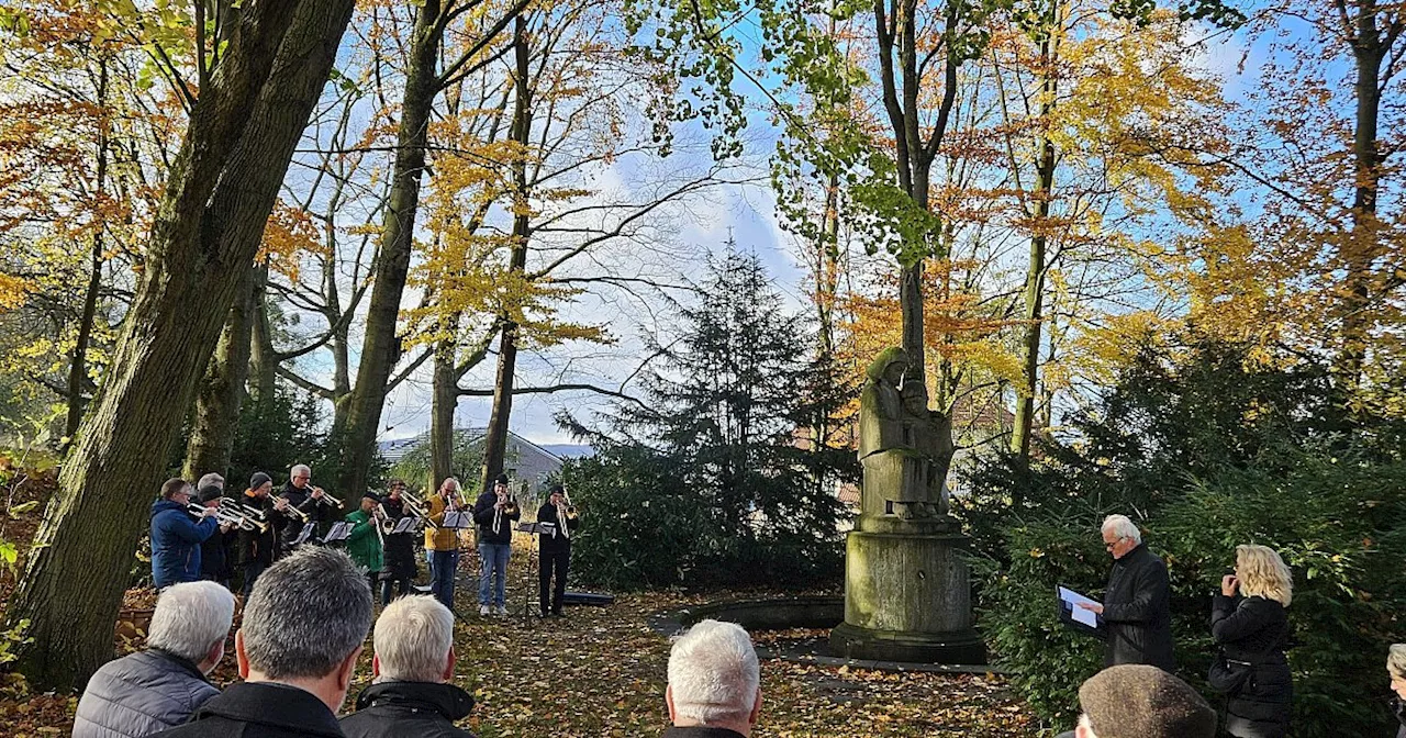 Volkstrauertag im Kreis Minden-Lübbecke: Gedenken an die Opfer von Krieg und Gewalt