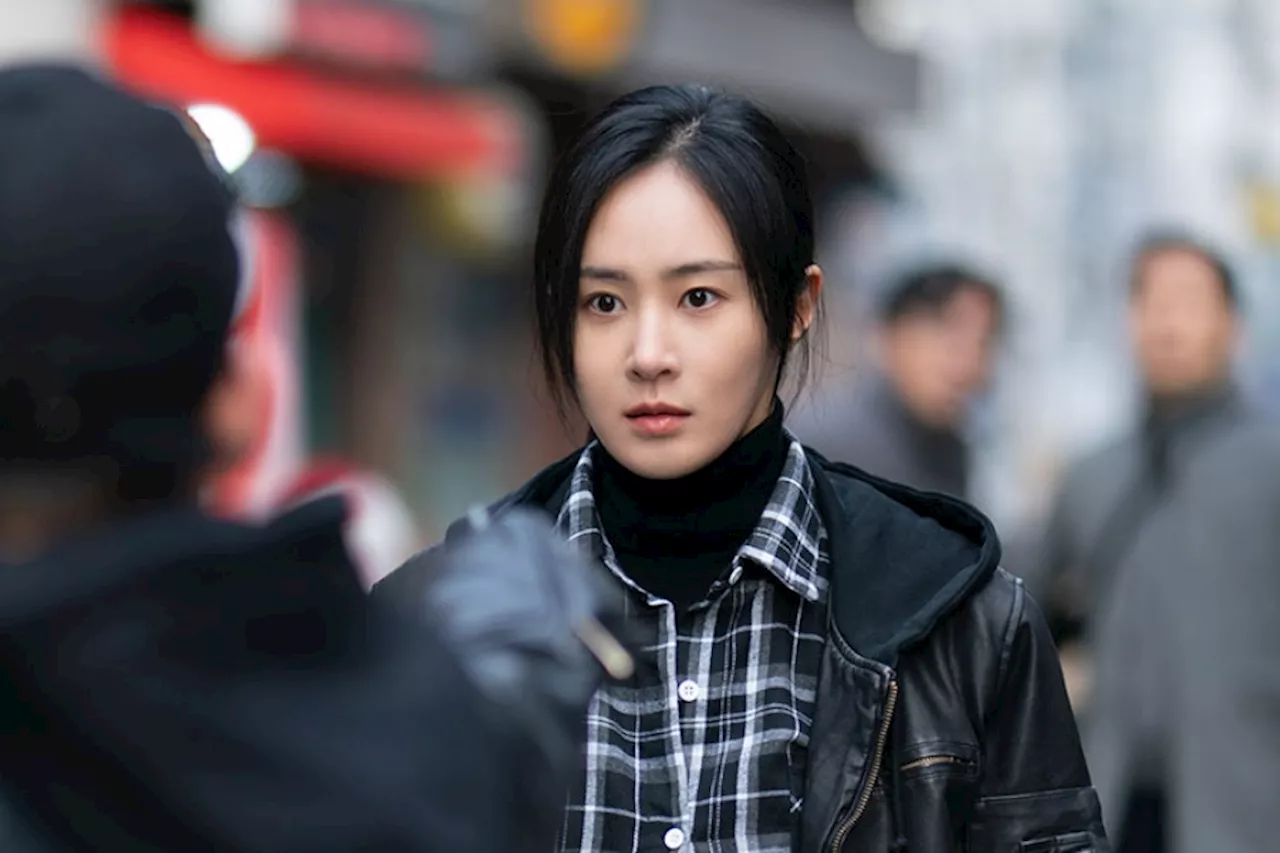 Girls’ Generation’s Yuri Fearlessly Catches A Knife-Wielding Criminal In “Parole Examiner Lee”