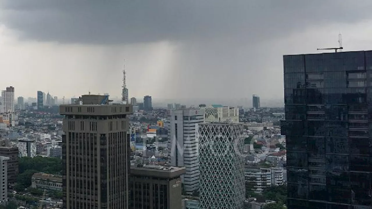 Prediksi Cuaca BMKG: Pagi Berawan, Waspada Hujan Petir di Jakarta Selatan dan Jakarta Timur Sore Nanti