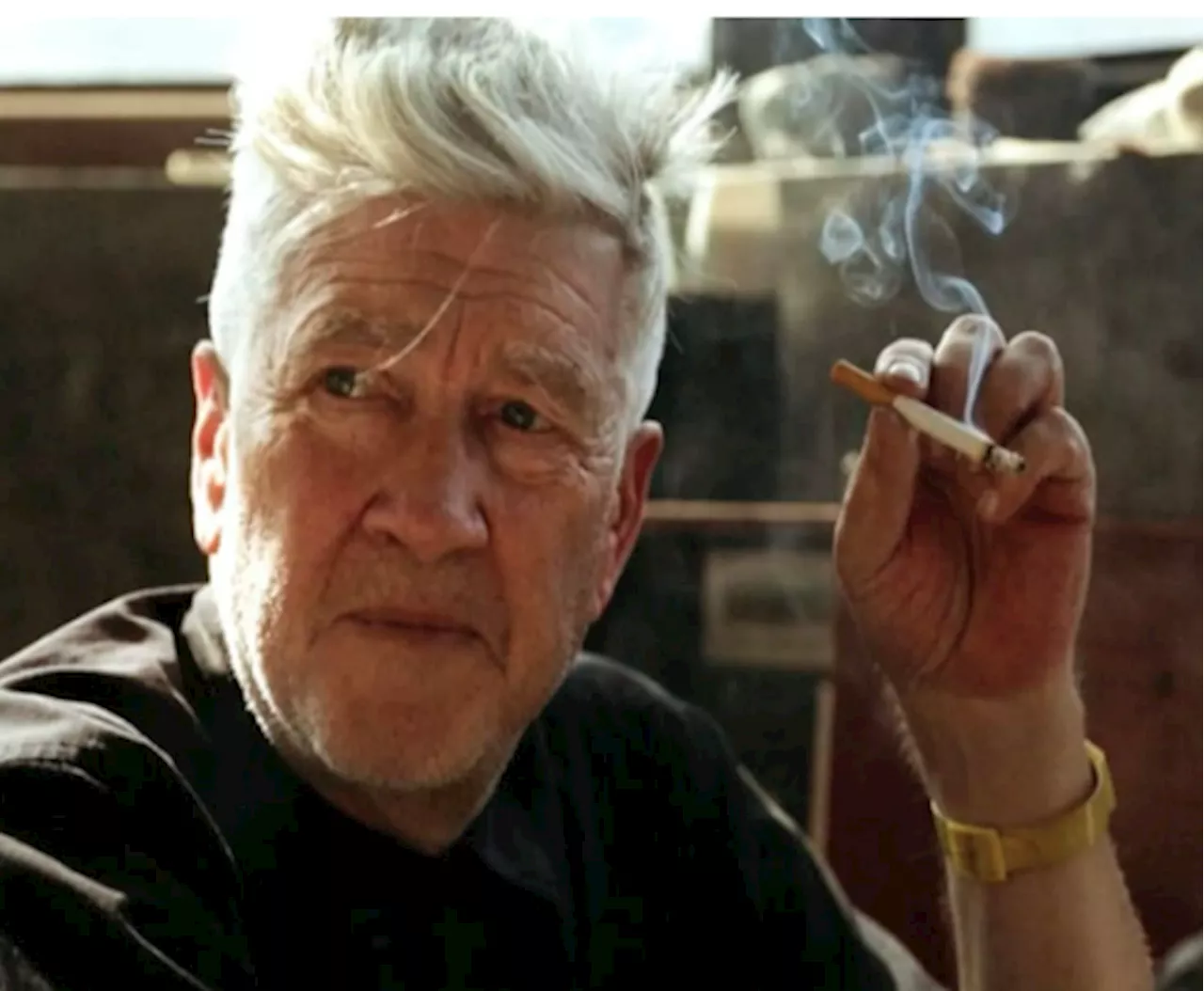 David Lynch costretto a casa per un enfisema polmonare: 'Fumo da quando avevo 8 anni'