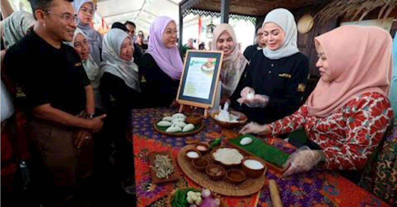 Tengku Permaisuri Norashikin graces Selangor heritage food festival