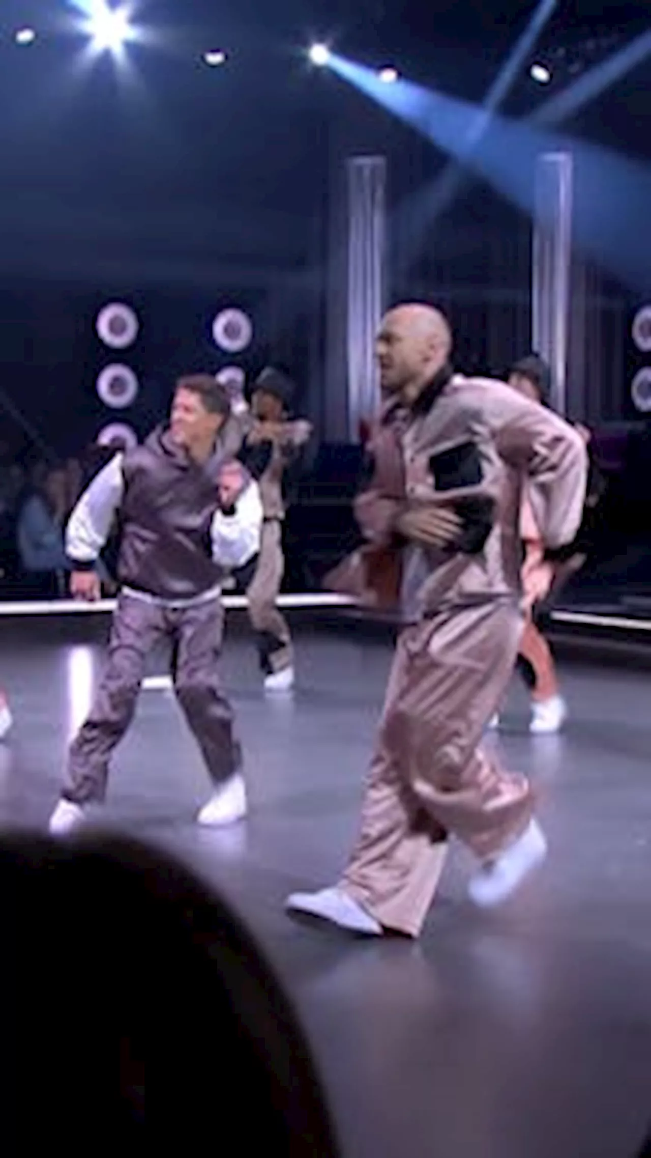 Se niende aften på dansegulvet på 1 minut | Korte videoer, der oplyser og underholder