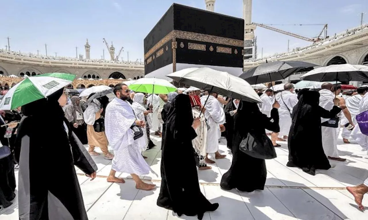 15 Pakistani banks start receiving Hajj applications