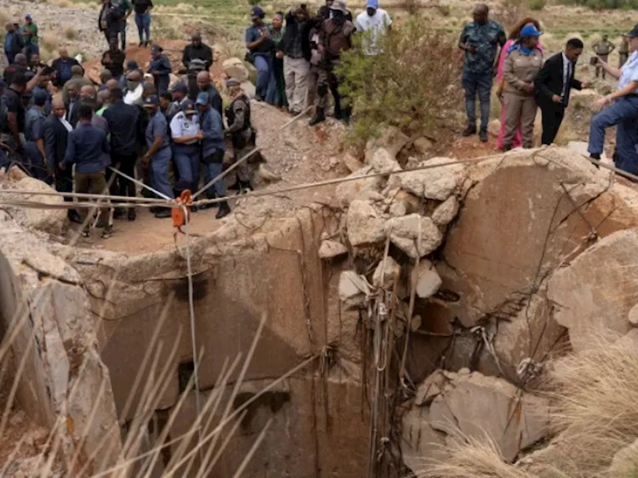 – Maybe Thousands – Trapped In Abandoned SA Mine Shaft Being Starved Out