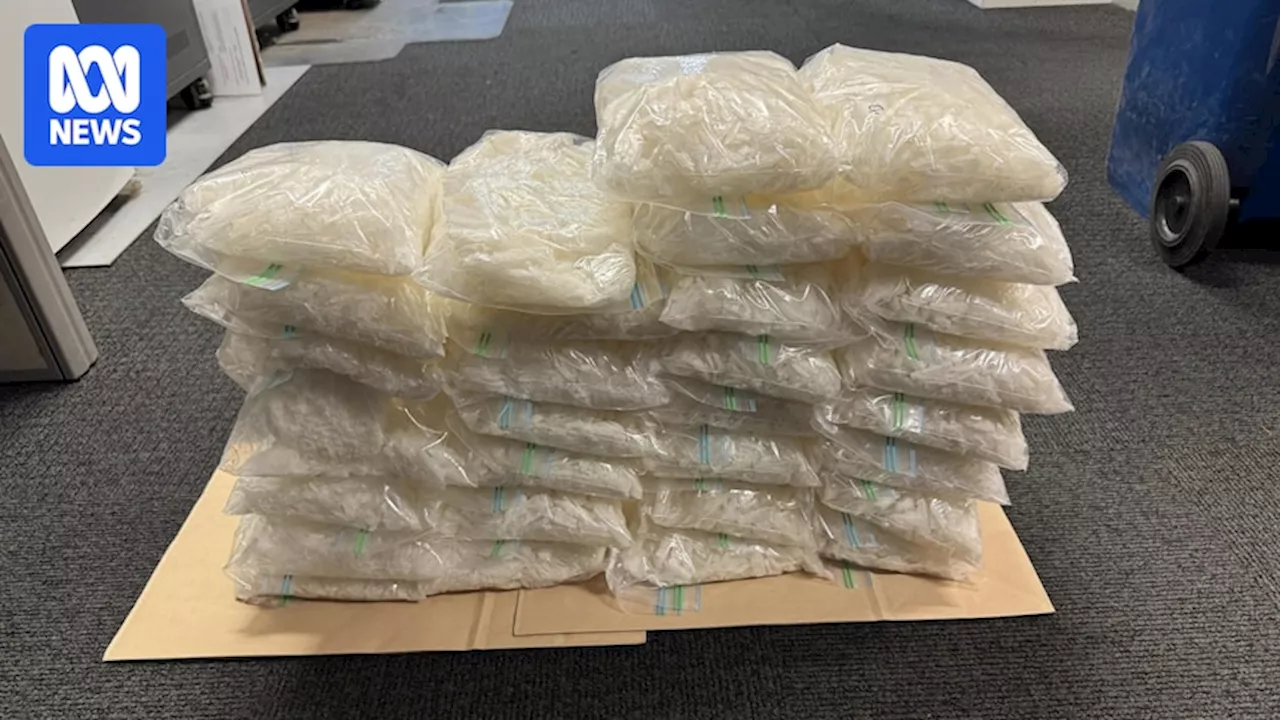 Police allegedly seize 30 kilograms of methylamphetamine from car in Dubbo