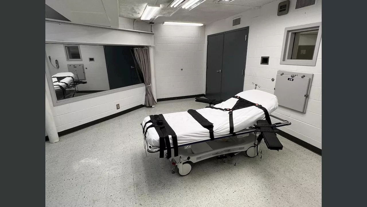 Federal court hears arguments on blocking Alabama’s third nitrogen gas execution