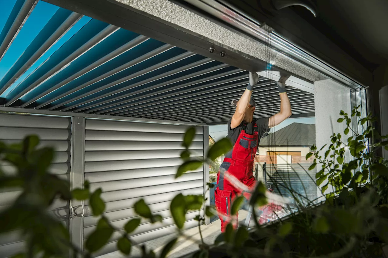 Pergola bioclimatique fermée : votre espace extérieur, même en hiver