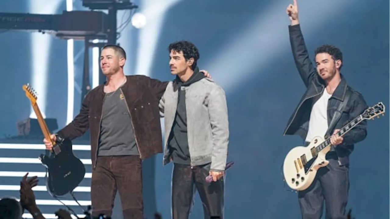 Jonas Brothers light up the stage at 111th Grey Cup halftime show