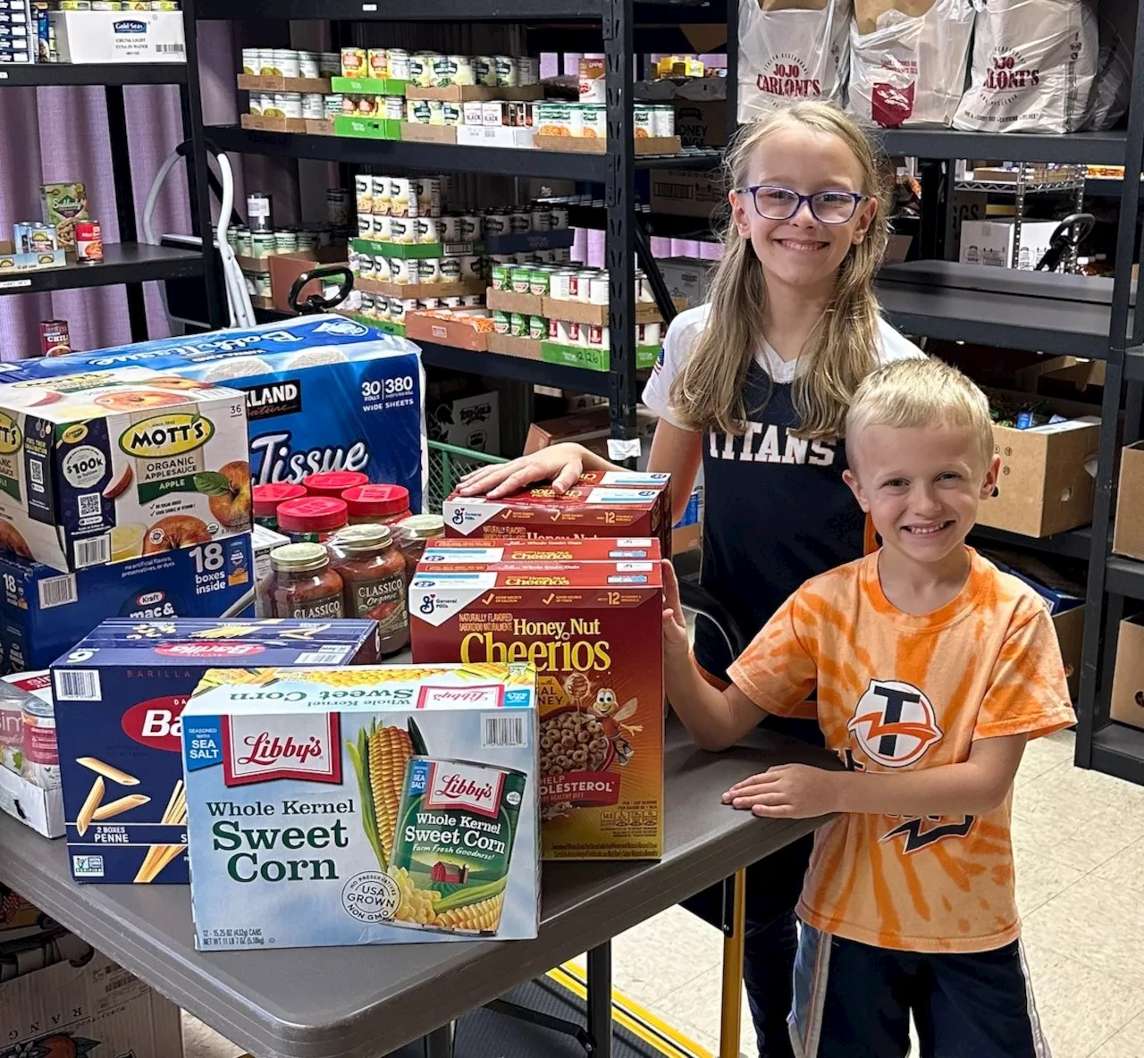 Kindergartner stocks the Berea food pantry: Community Voices