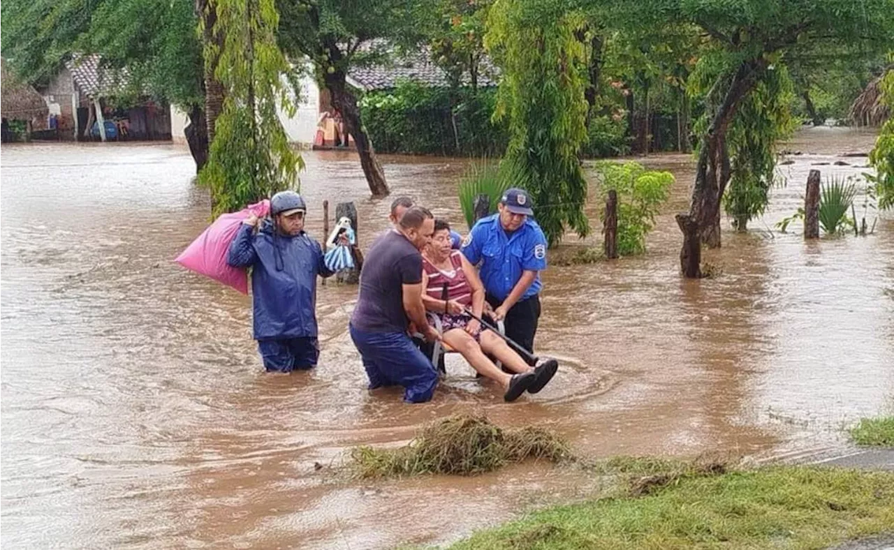 Tormenta Sara suma más de 100 mil afectados en Centroamérica; deja más mil comunidades incomunicades