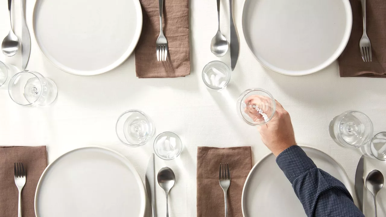 How to Plan and Host Thanksgiving, A Primer