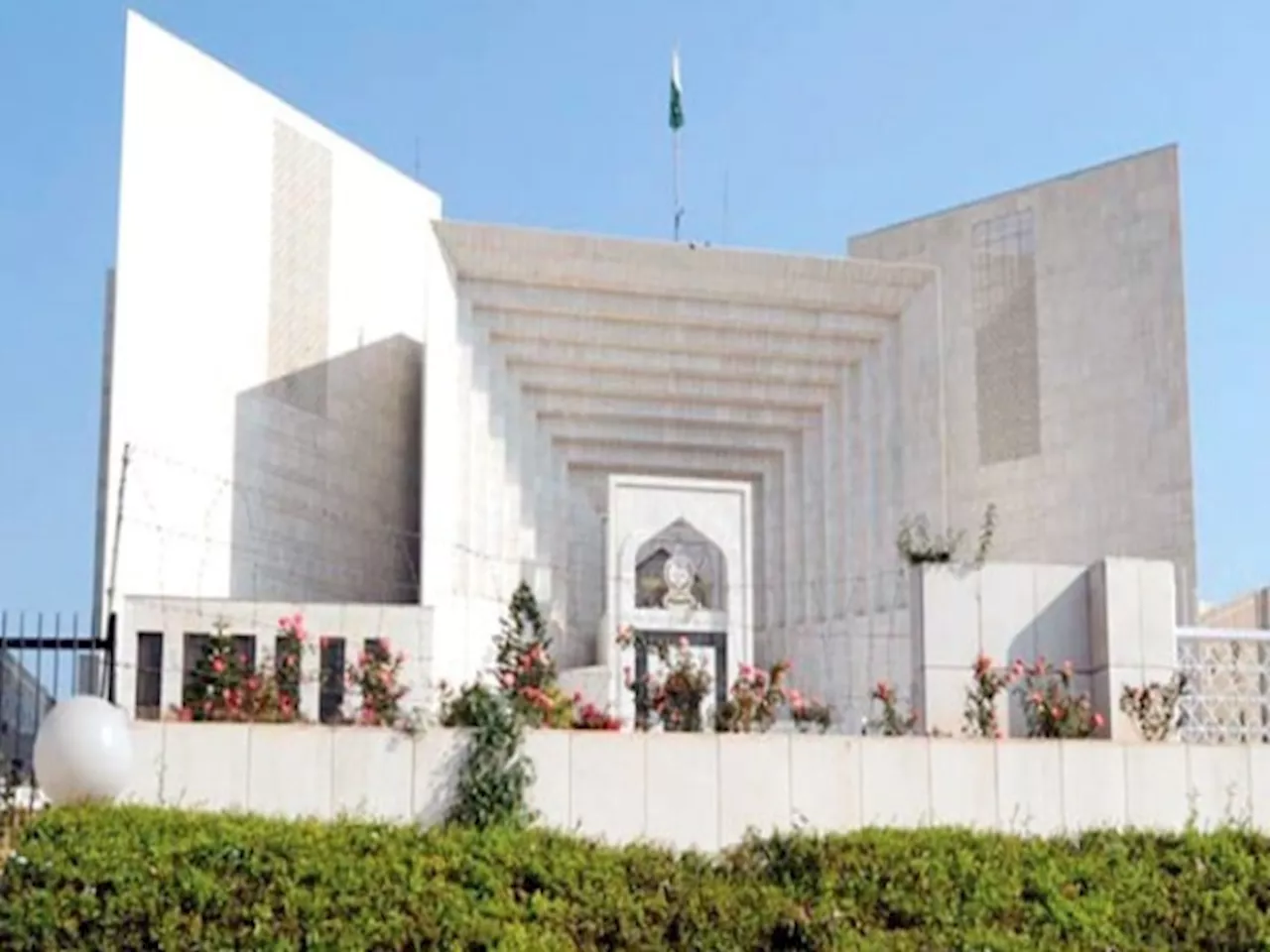 آئینی بینچ میں اب تک کوئی اہم کیس مقرر نہیں ہو سکا