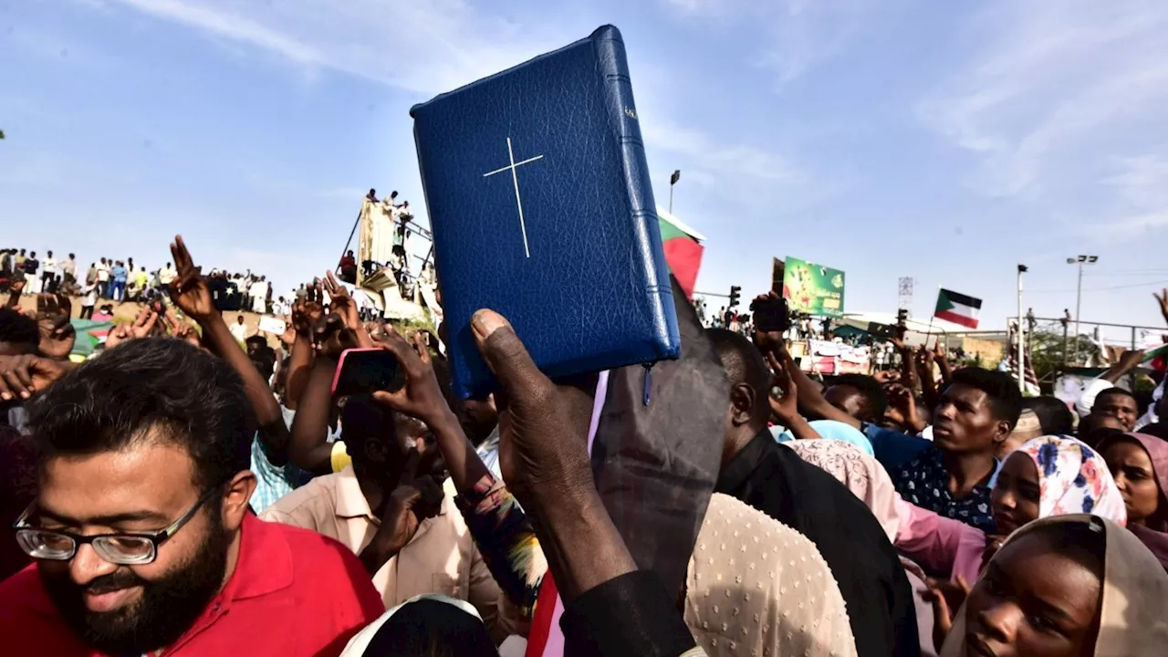 Pope prays for global peace and for all victims of religious persecution