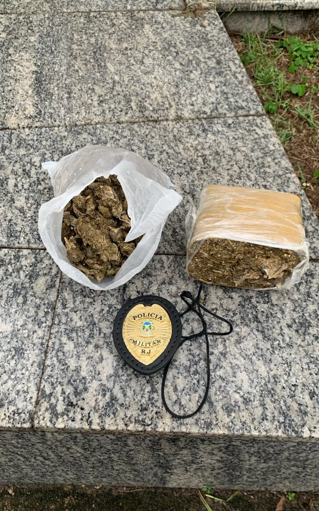 PM recebe denúncia e apreende quase 2 kg de maconha em Porto Real