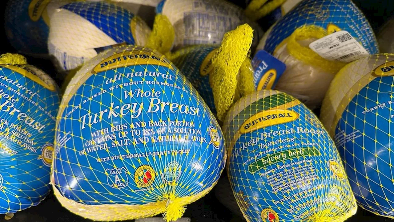 Grocery chains vie for a place on Thanksgiving tables with turkey dinner deals