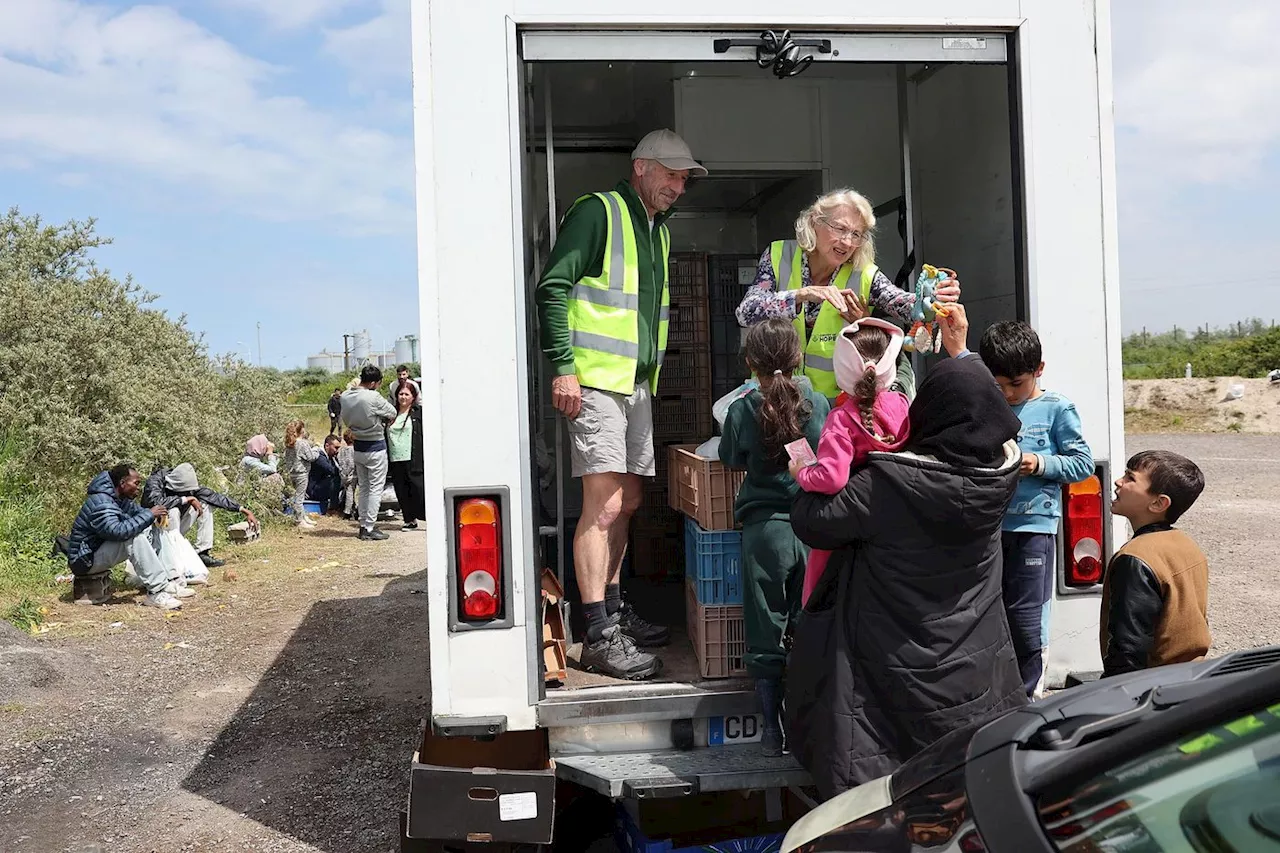 Les bénévoles aidant les migrants subissent toujours pressions et menaces