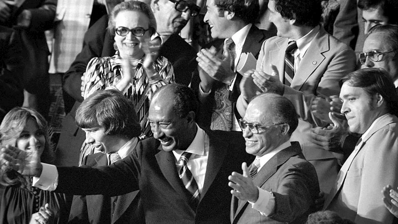 19 November 1977: Kunjungan Presiden Mesir Anwar Sadat ke Israel Picu Kontroversi