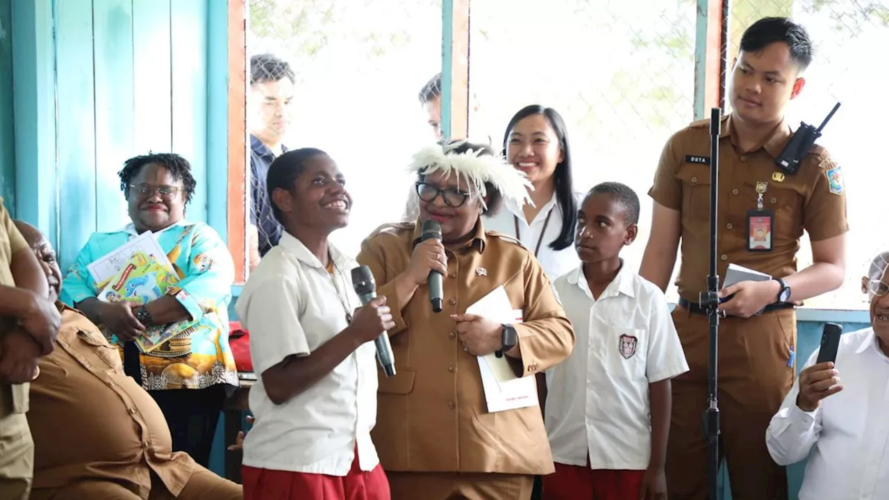 Kunjungi Jayawijaya, Wamendagri Ribka Haluk Sosialisasikan Program Makan Bergizi Gratis