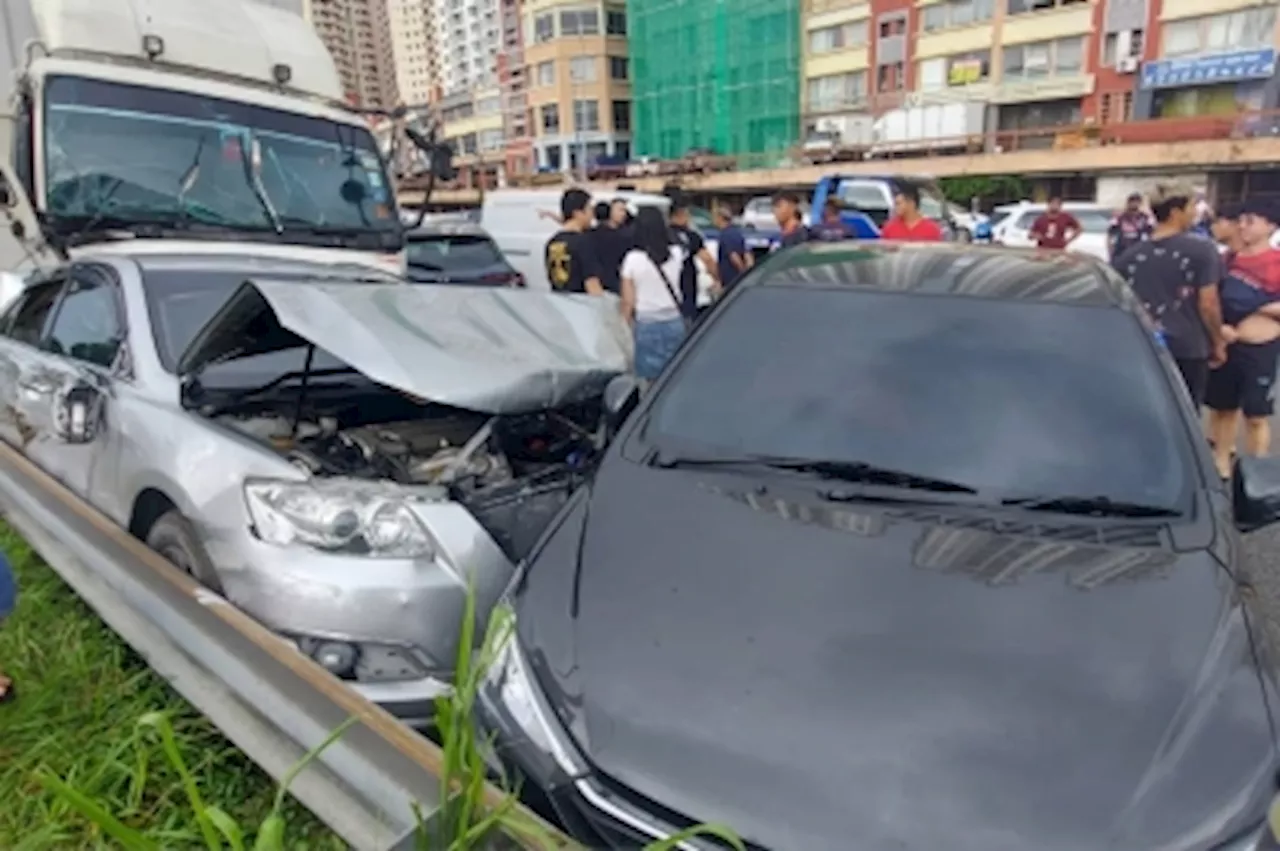 Lorry crashes into 11 cars, motorcycle on MRR2, injuring three, says Selangor Fire Dept