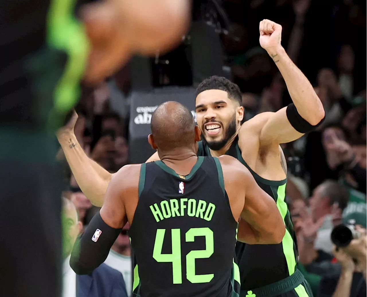 Tatum traveled before making game winner to lift Boston over Toronto, NBA says