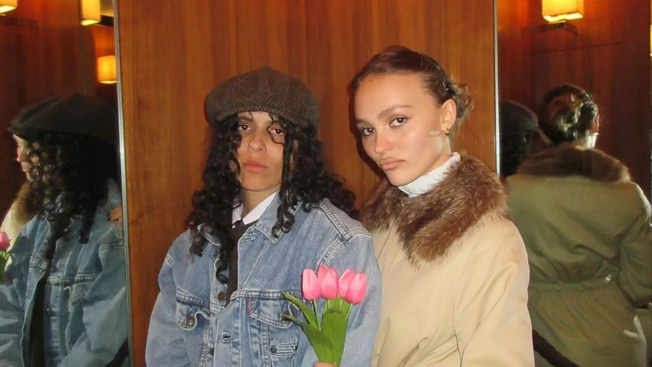 So glücklich ist Lily-Rose Depp mit ihrer Freundin 070 Shake