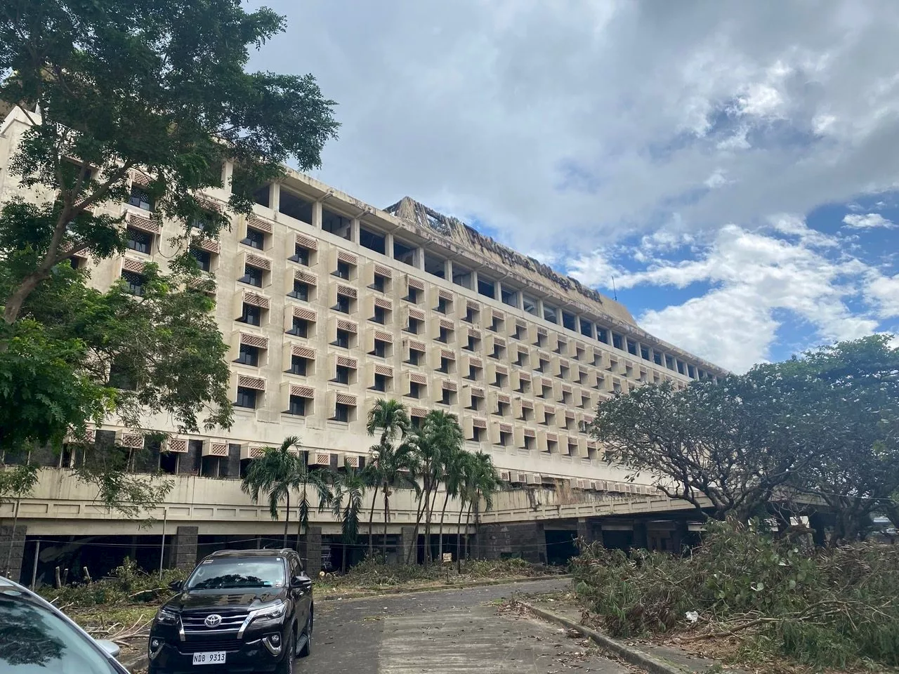 NNIC plans Philippine Village Hotel demolition for NAIA terminal extension