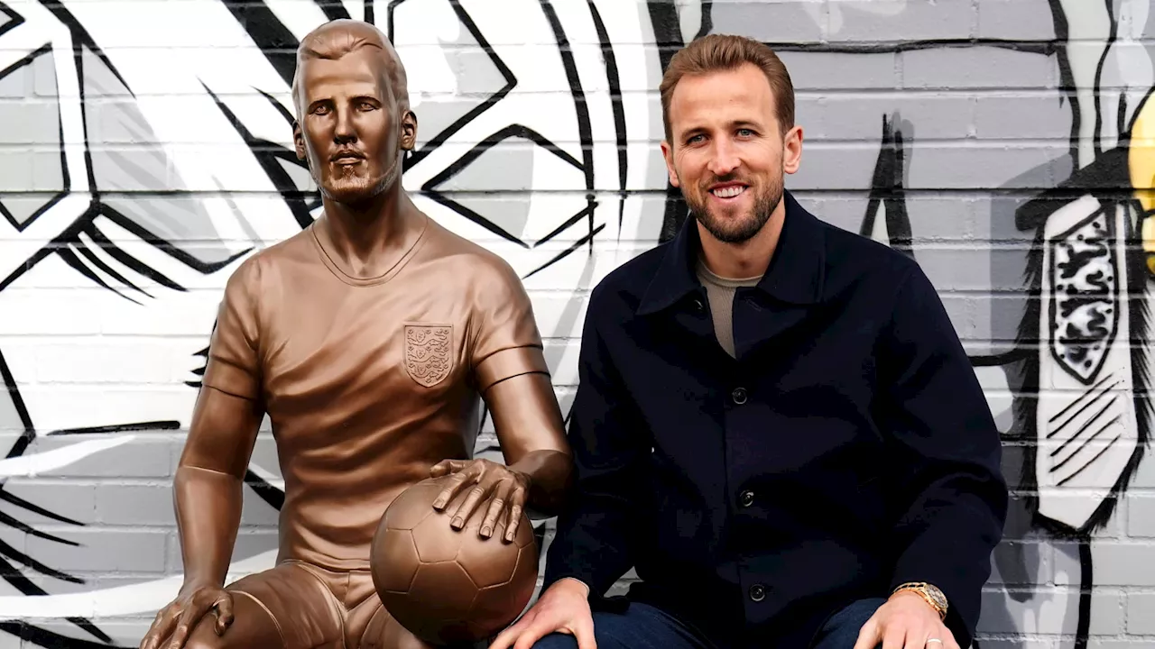 Harry Kane a inauguré à Londres sa statue (qui n'est pas très ressemblante)