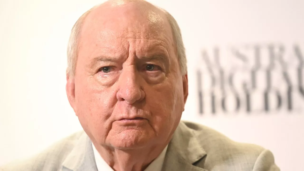 Alan Jones charged with further offences as ninth alleged victim comes out