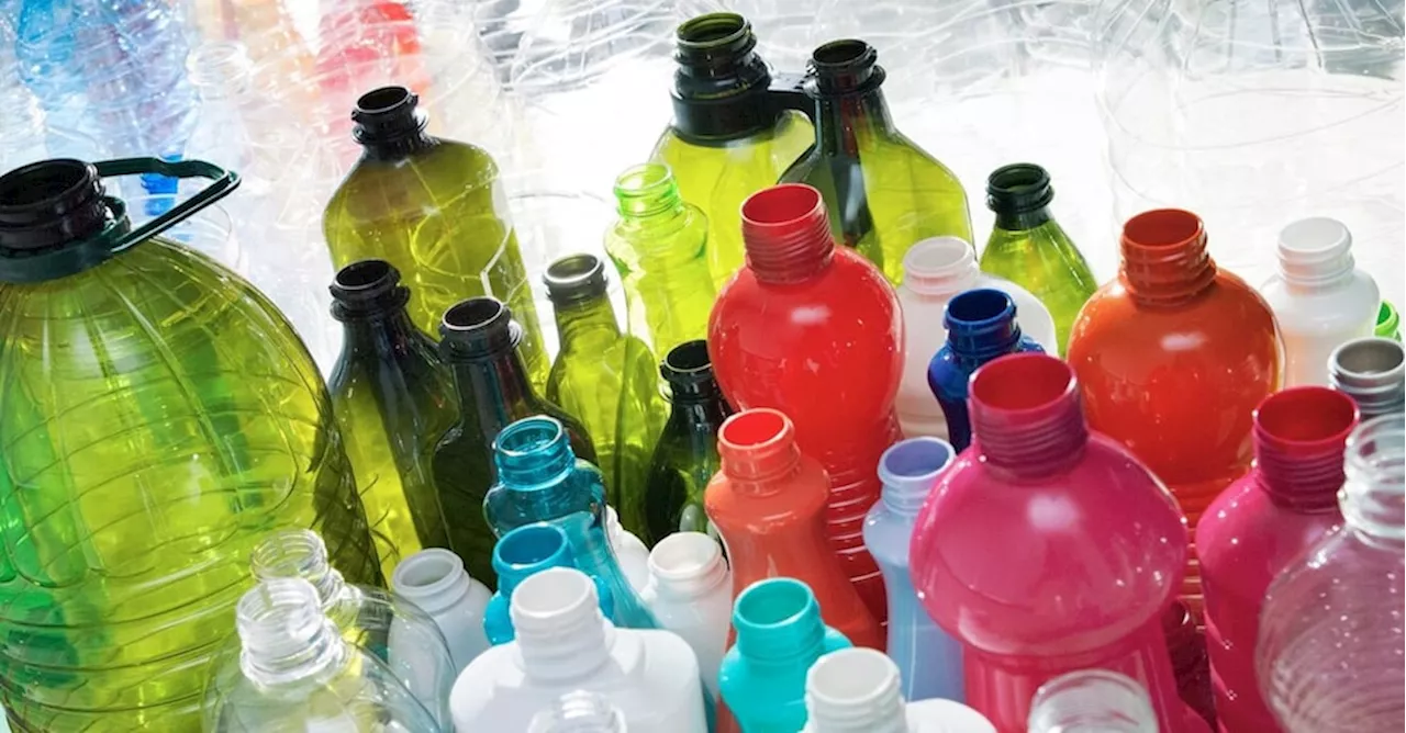 Plastica, in Europa chiudono sempre più impianti e ora crolla anche il riciclo