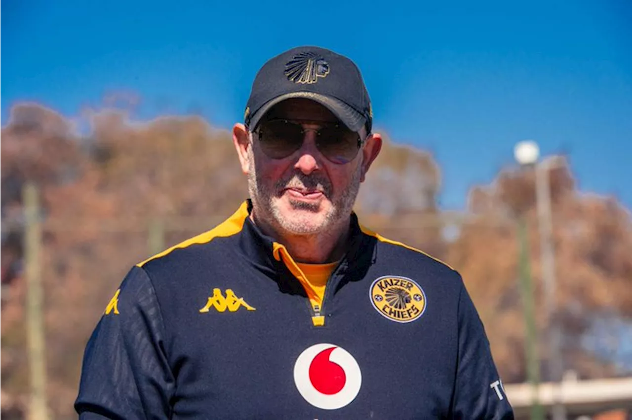 Kaizer Chiefs coach undergoes operation, will he recover in time?