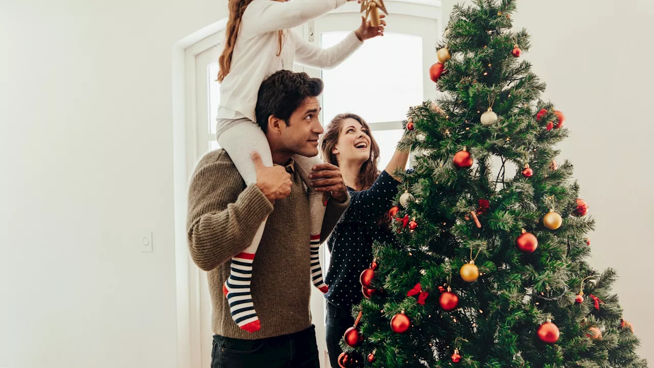 How to save £1,095 to cover the cost of Christmas in just 30 days or less...