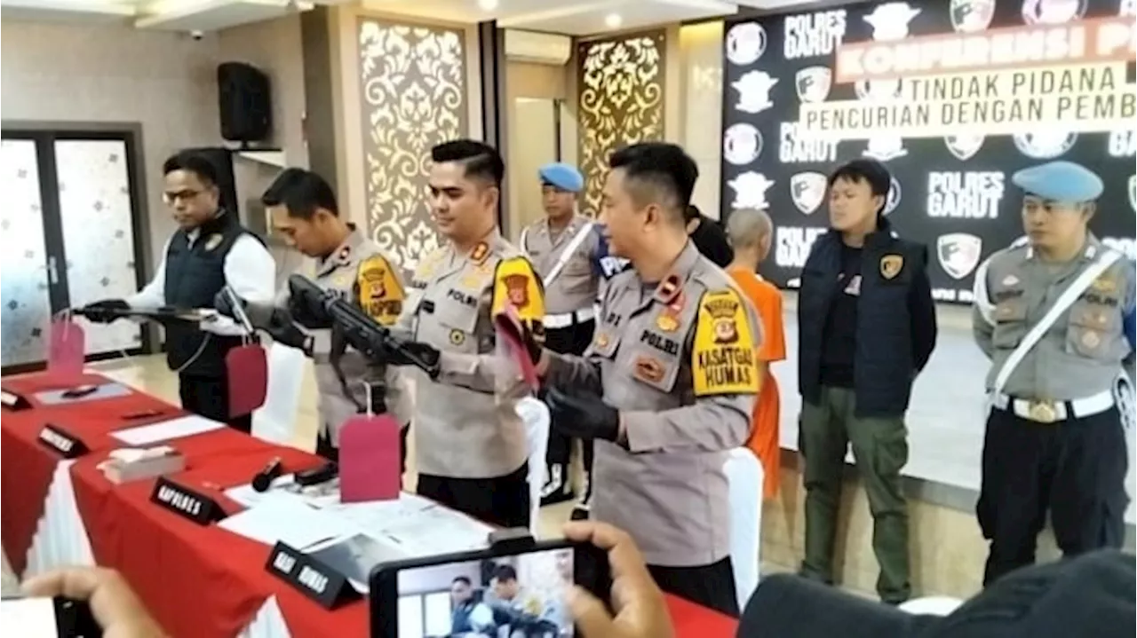 Polres Garut Tangkap Dua Begal Sadis yang Tenteng Senjata Laras Panjang Saat Beraksi