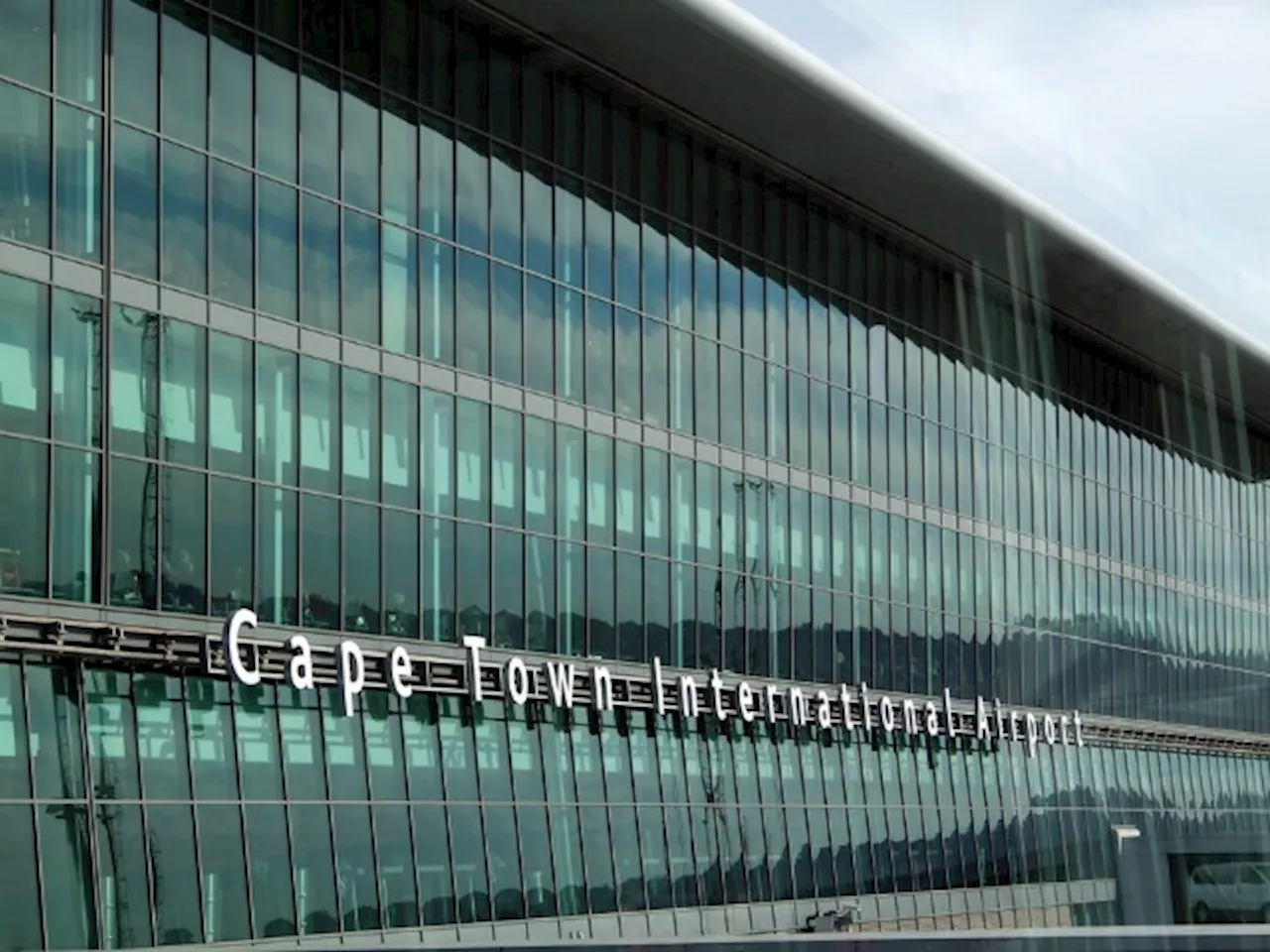 Cape Town International Airport Soars To Glory With ‘Top Airport Experience’ Award