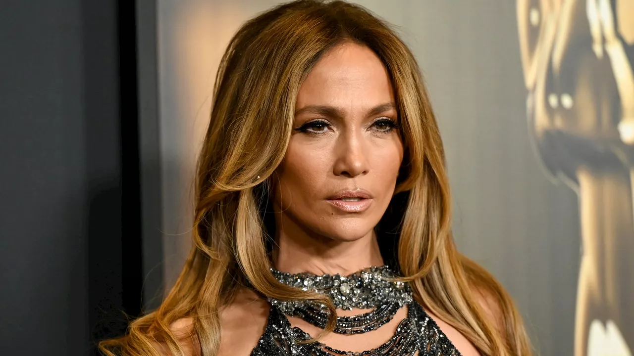 Jennifer Lopez's Chevron Manicure Came Straight Off My 2012 Pinterest Board—See the Photos