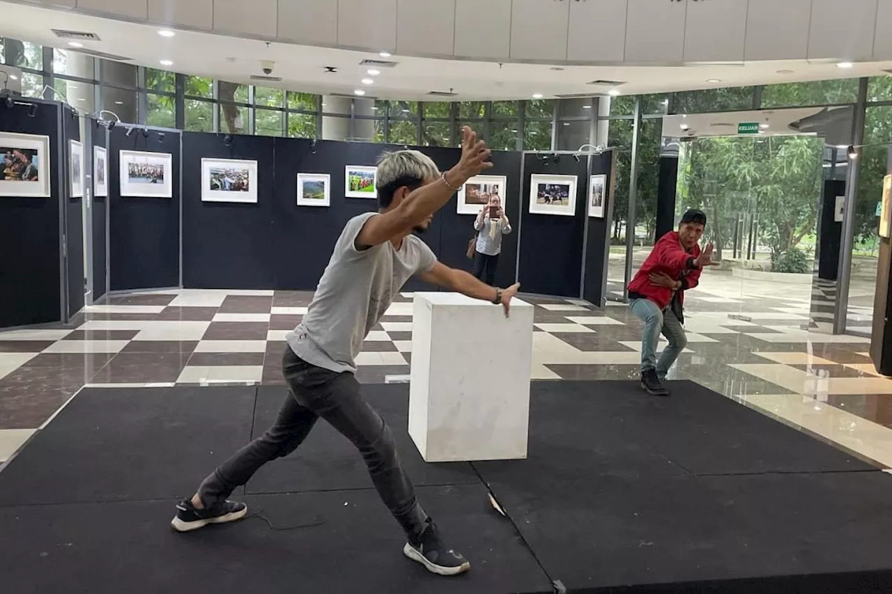 Pencak Silat Minangkabau dipamerkan dalam Pameran Etnofotografi di UI