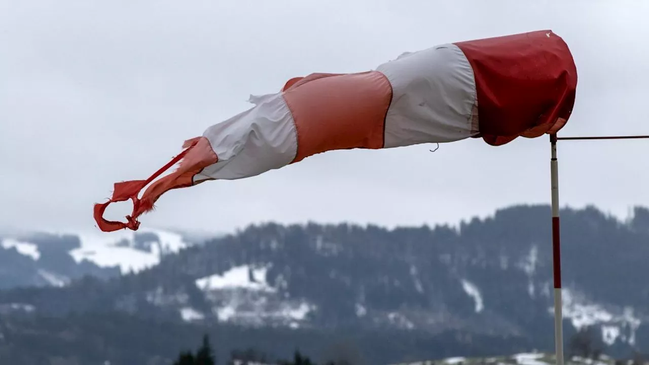 DWD warnt vor Unwetter und Schneefall: Wo es heute in Bayern stürmisch wird