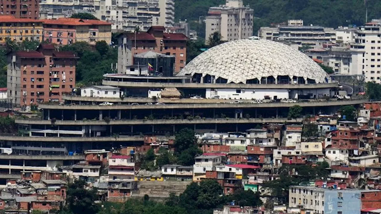 Familiares de cuatro opositores venezolanos encarcelados piden poder visitarlos en la prisión El Helicoide