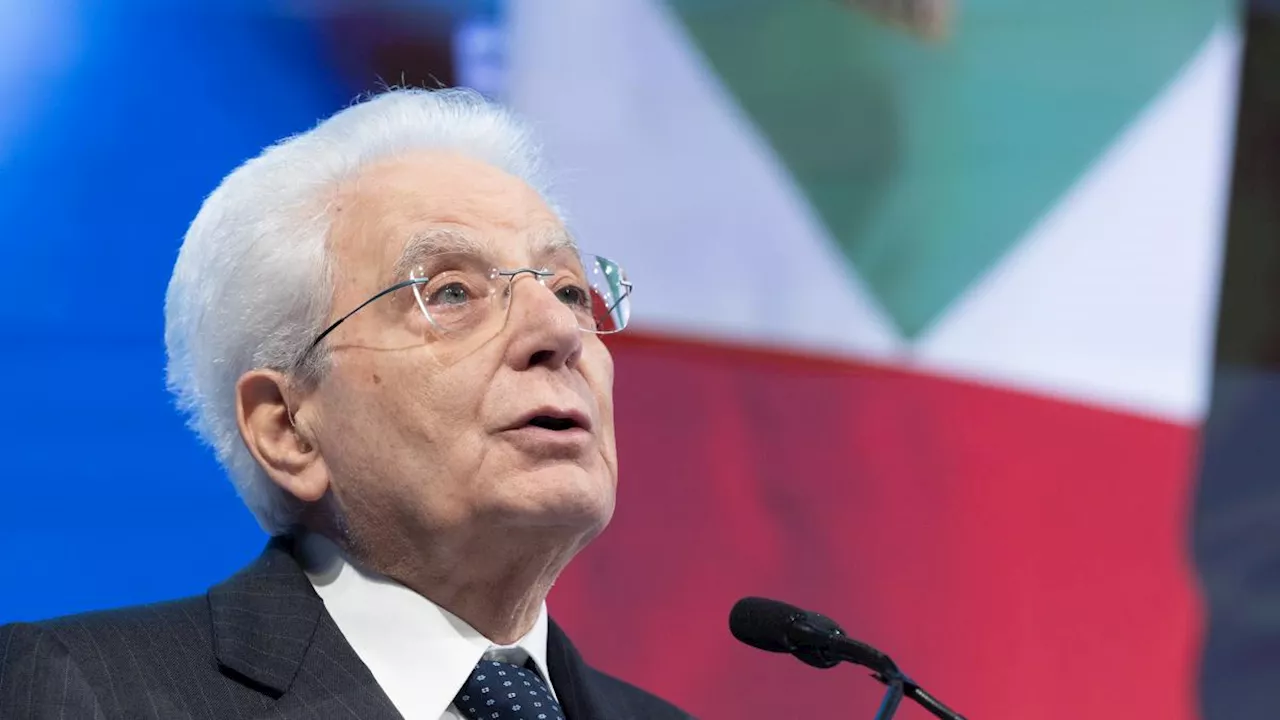 Mattarella: «I conflitti istituzionali diffondono nel Paese un clima di sfiducia. No a poteri accentrati»