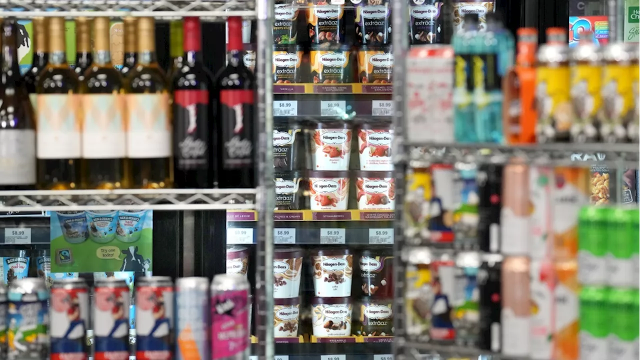 Alcohol sales reinvigorating convenience store industry, Ontario Convenience Store Association says