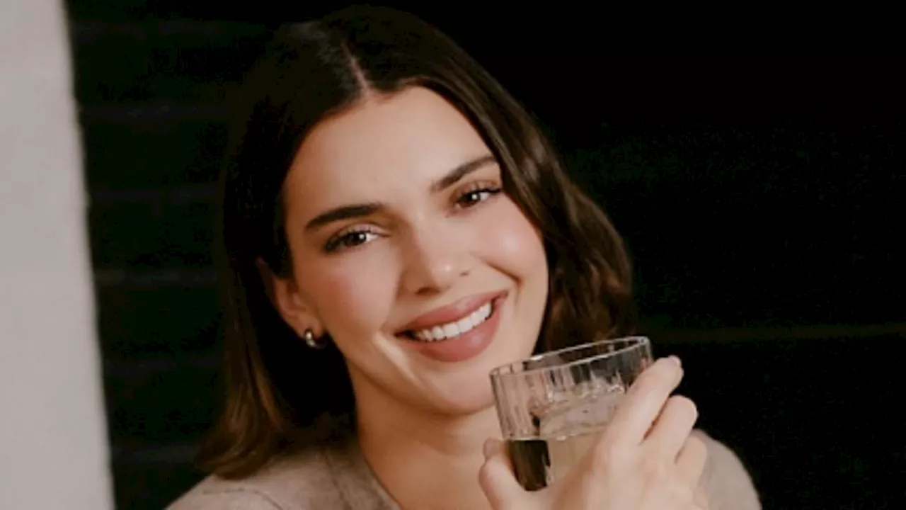 Kendall Jenner makes generous offer to fans so they can enjoy 'magical moments' before Thanksgiving